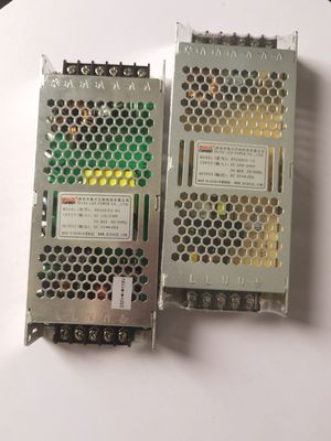다재다능한 조명 소스 단위 200*100*50mm 공간과 0-95%RH 습도300W 60A 5V